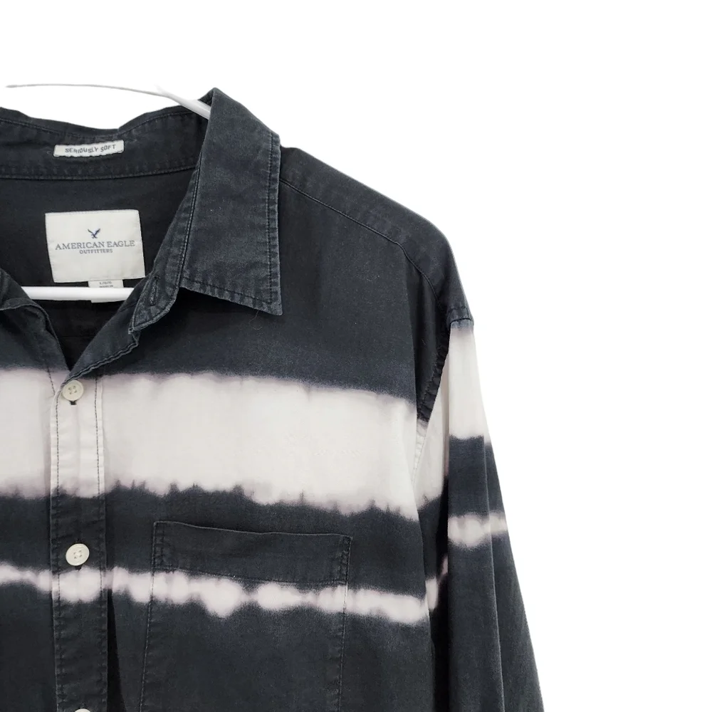 American Eagle Men's Seriously Soft Tie Dye Button Down Long Sleeve Shirt  - L